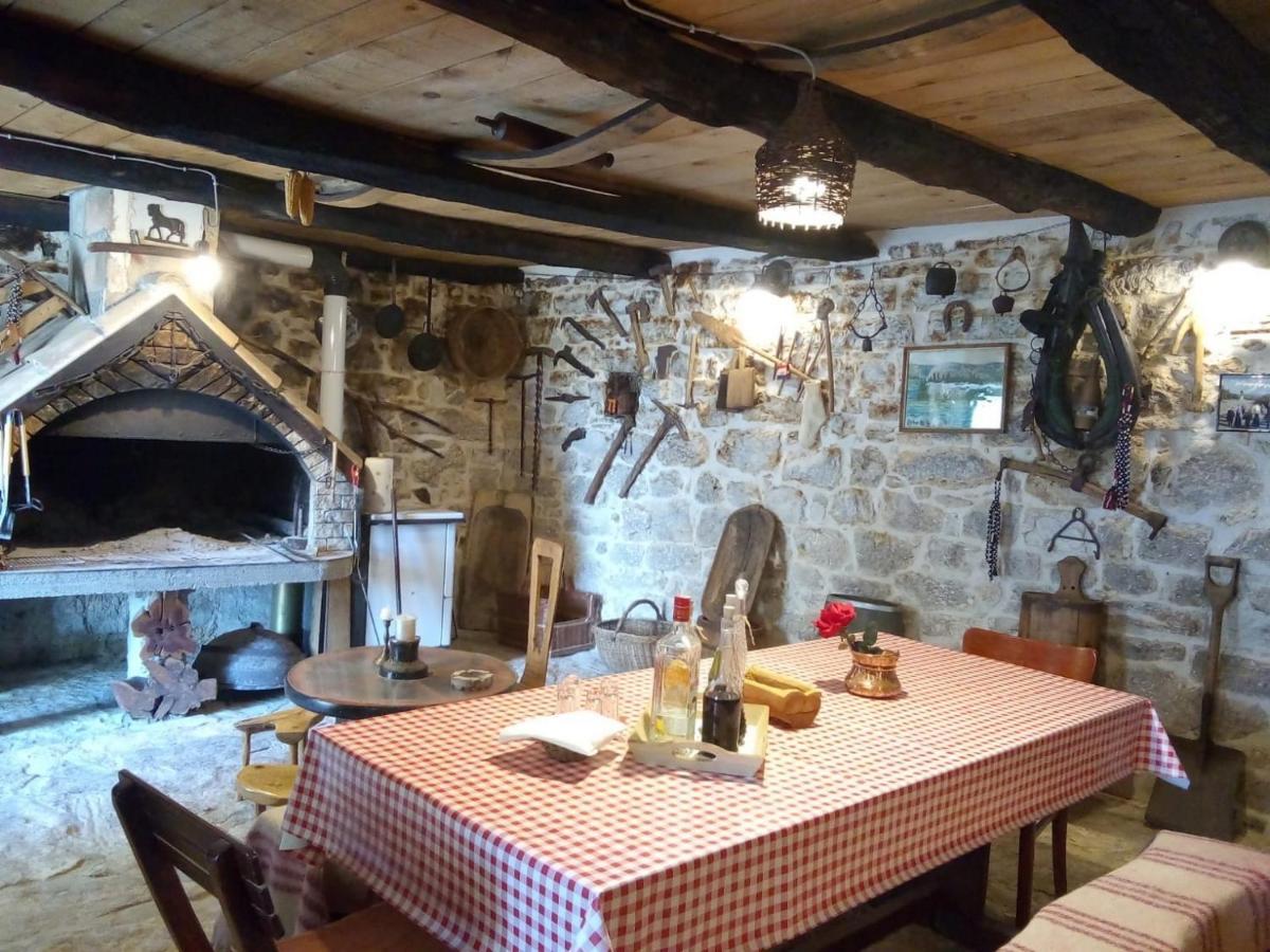 House Kuna Bristane 外观 照片